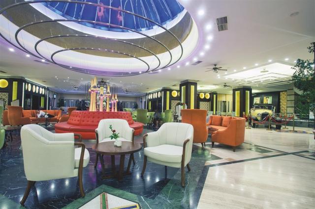 dovolenka-Turecko-Belek-hotelovy-komplex-Belconti-Resort-lobby.