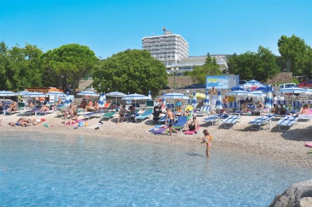 dovolenka-Chorvatsko-Crikvenica-hotel-Omorika-plaz.JPG