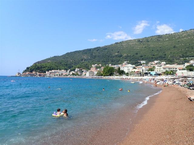 Petrovac - pláž
