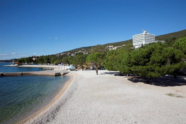 Hotel a pavilony OMORIKA, Crikvenica - pláž