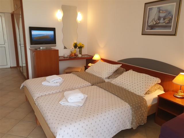 Hotel BRZET s výletom lodičkou v cene, Chorvátsko - Stredná Dal