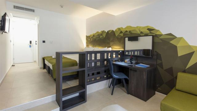 Hotel BLUESUN ALGA, Chorvátsko - Stredná Dalmácia - Tučepi, zob