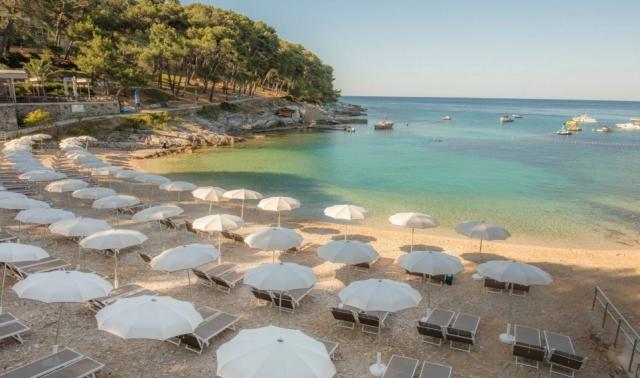 Family Hotel VESPERA, Mali Lošinj - pláž