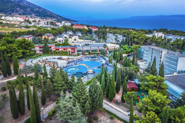 BLUESUN HOLIDAY VILLAGE BONACA, Bol