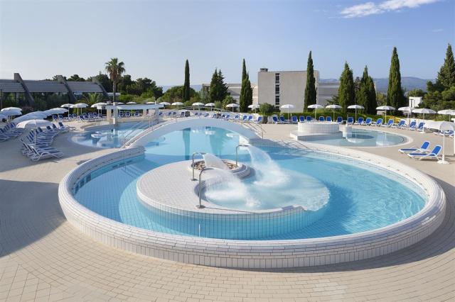 BLUESUN HOLIDAY VILLAGE BONACA, Bol