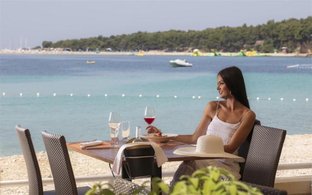 Hotel BLUESUN ELAPHUSA, Bol