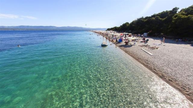 Hotel BLUESUN ELAPHUSA, Bol - pláž