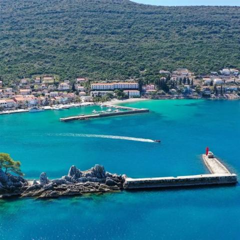 Hotel FARAON, Trpanj