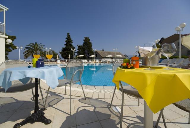 Hotel FARAON, Trpanj