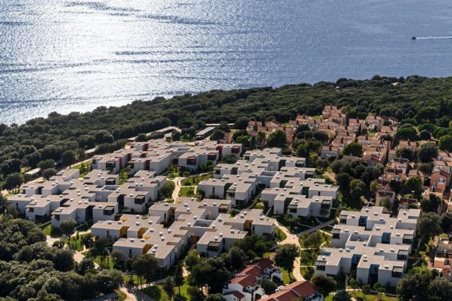 Maistra Select Amarin Resort