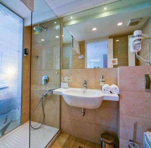 Hotel CASTELLASTVA, Čierna Hora - Budvanska riviéra - Petrovac,