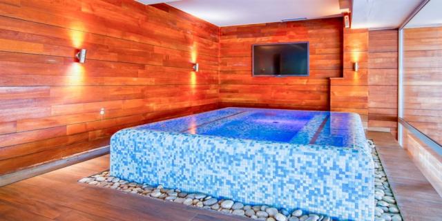 Hotel Palas, Petrovac