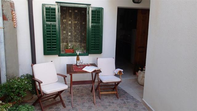 VILA MARINA, Brist