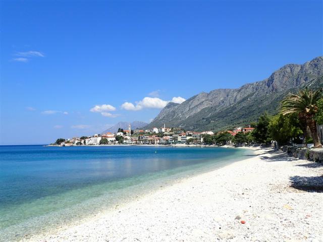 Gradac, Chorvátsko - pláž