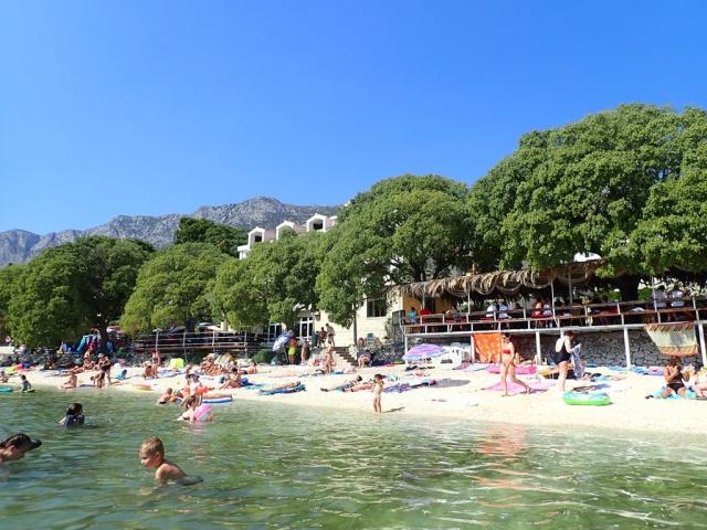 Gradac - pláž