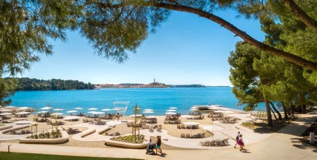 FAMILY HOTEL AMARIN, Rovinj - pláž