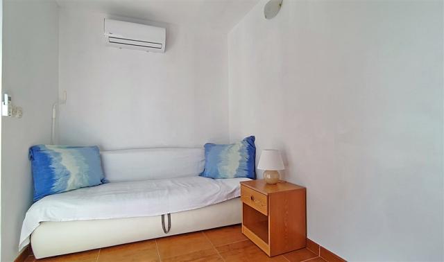 APT. 2+2 TERASA