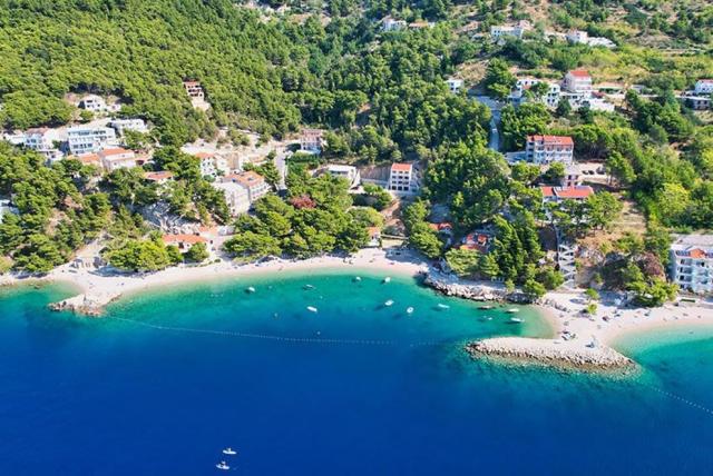 Apartmány ASTRA a PINIJA, Brela