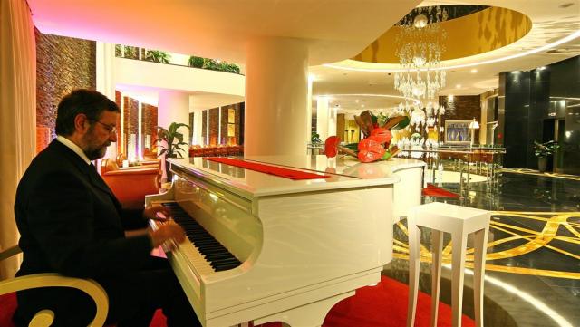 Hotel SPLENDID & SPA RESORT, Bečići