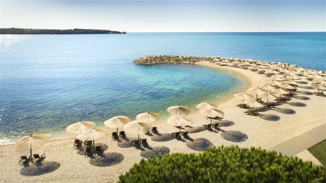 Hotel AMINESS MAESTRAL, Novigrad - pláž