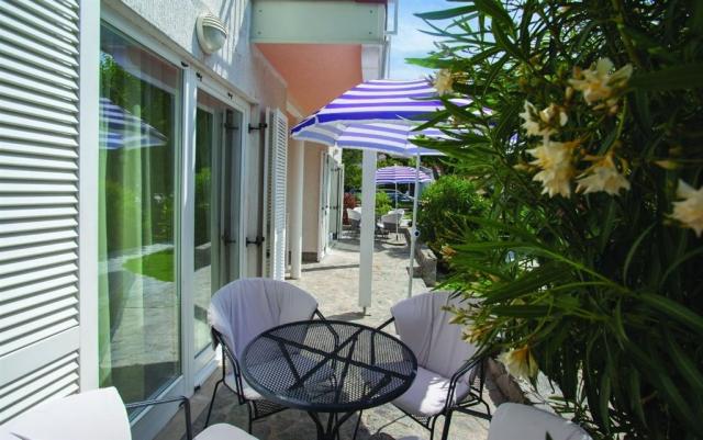 Vily CORINTHIA, Baška