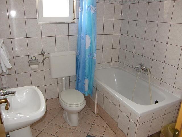 Apartmány Derenčinović Lucijana, ostrov Krk, Baška, Chorvátsko