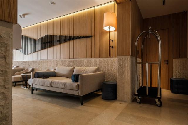 Hotel POSEIDON, Jaz