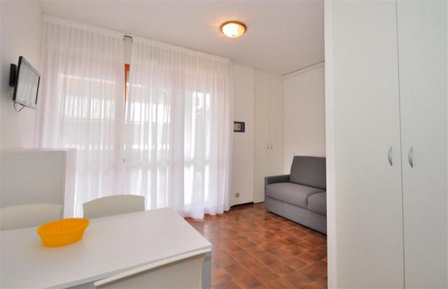 APT. 3(+0)