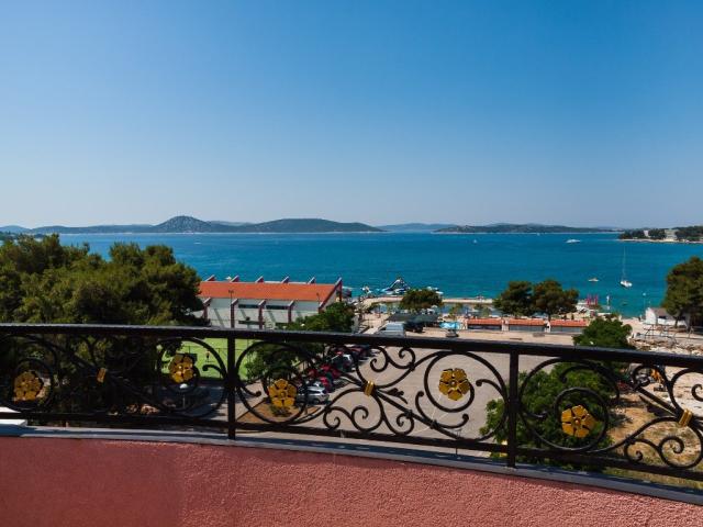 Hotel MIRAMARE, Vodice