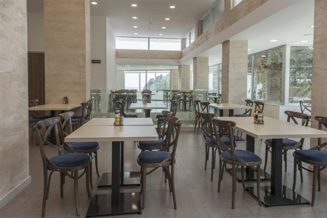 Hotel SATO, Sutomore