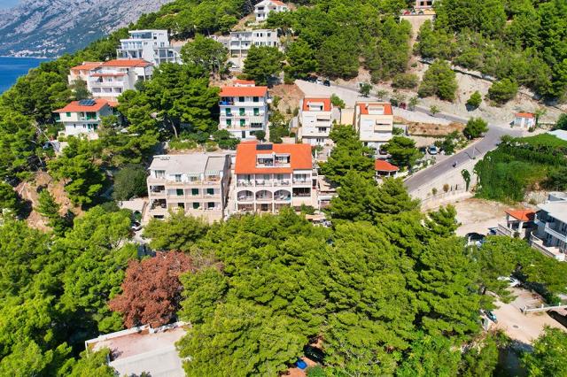 Vila PETRA, Brela