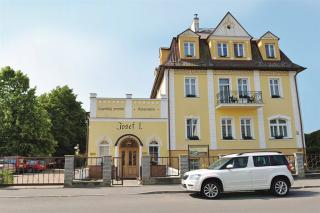 Josef pension