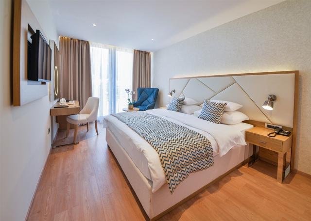 Hotel MEDITERAN-Bećići, Čierna Hora - Budvanska riviéra - Bečić