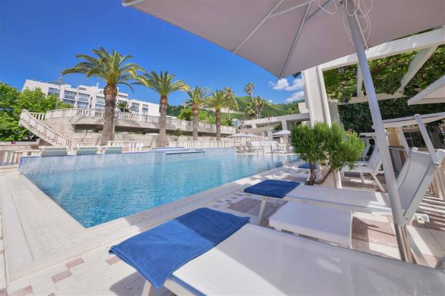 Hotel MEDITERAN-Bećići, Čierna Hora - Budvanska riviéra - Bečić