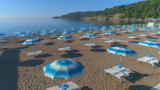Hotel MEDITERAN-Bećići, Čierna Hora - Budvanska riviéra - Bečić