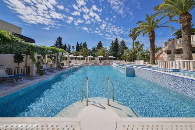 Hotel MEDITERAN-Bećići, Čierna Hora - Budvanska riviéra - Bečić