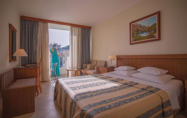 Hotel MEDITERAN-Bećići, Čierna Hora - Budvanska riviéra - Bečić