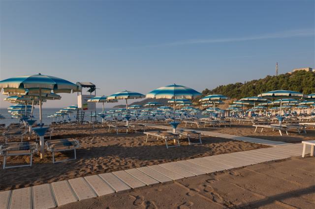 Hotel MEDITERAN-Bećići, Čierna Hora - Budvanska riviéra - Bečić