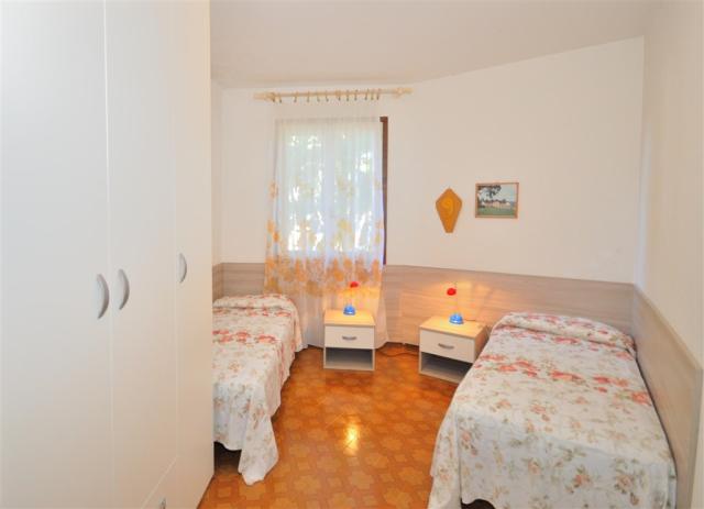 APT. 4+2 C