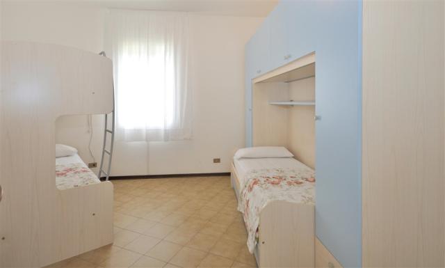 APT. 5+2 C