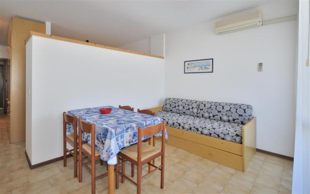 APT. 5+2 B7
