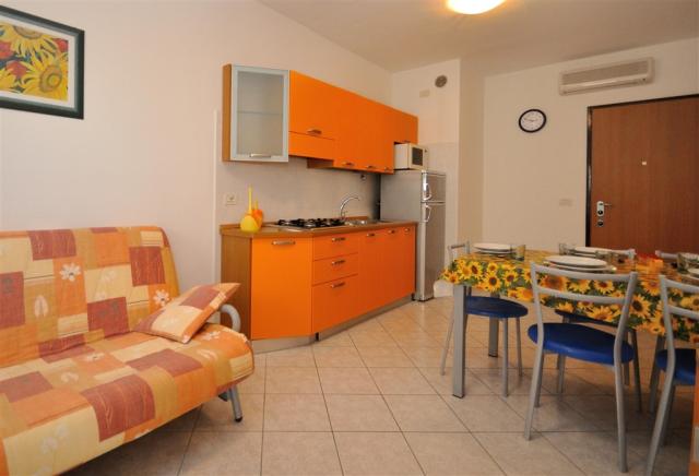 APT. 3+2 B