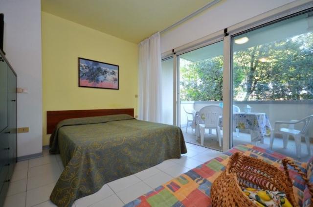 APT. 2+2 A-4