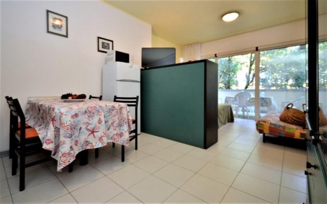 APT. 2+2 A-4