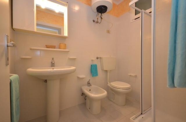 APT. 4+2 B-6