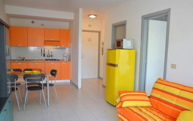 APT. 4+2 C-6