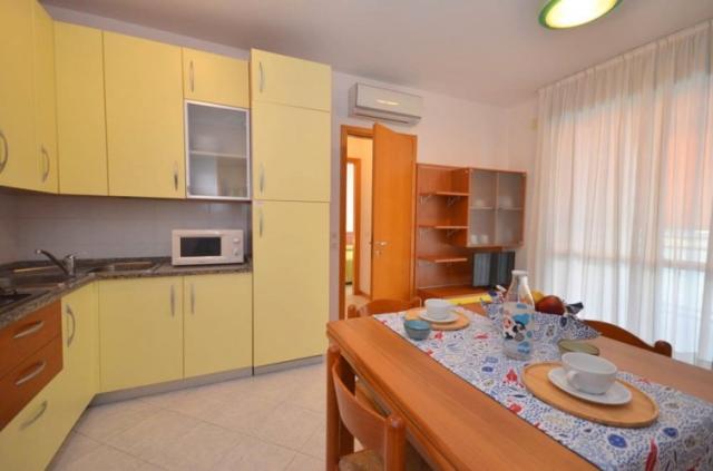 APT. 4+2 C2-6