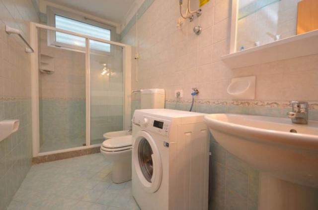 APT. 4+2 C2-6