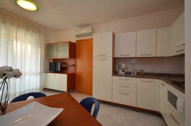 APT. 4+2 C1-6