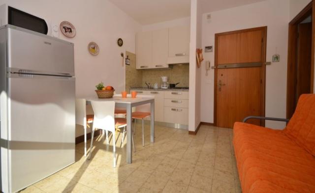 APT. 2+2 B-4